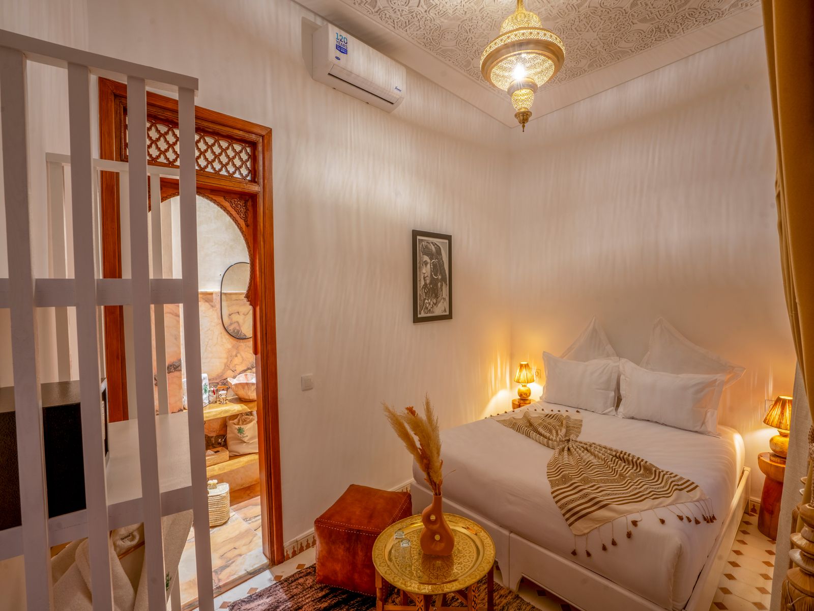 Double Deluxe room at Riad Dar Al Famila